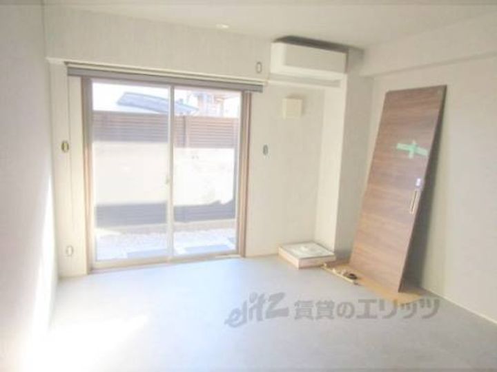 バックス大津雄琴レイクヒルズの寝室