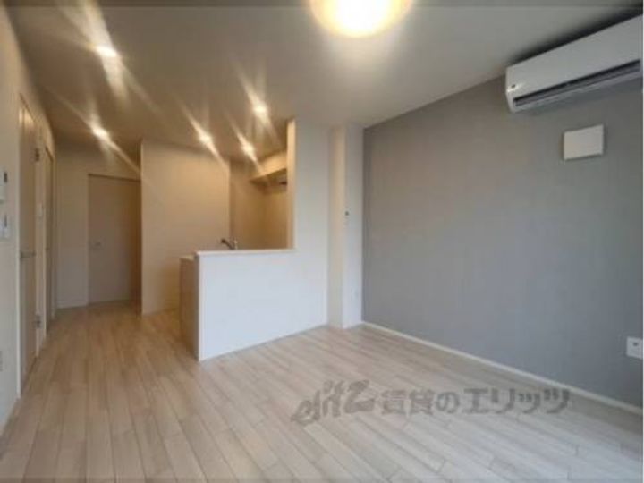 ブライテージ南道穂203の玄関