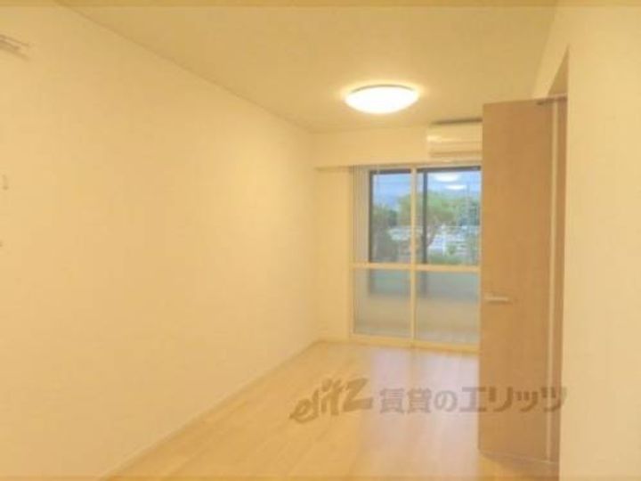 マーベラス コウベの玄関