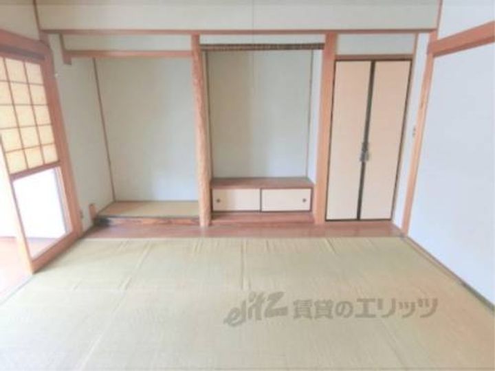滋賀県野洲市冨波乙(一戸建)の賃貸物件1の寝室
