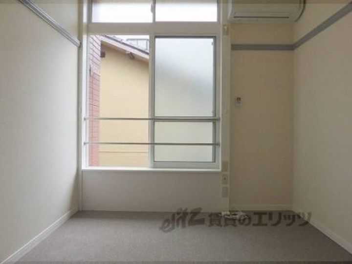 レオパレス武庫之荘の寝室