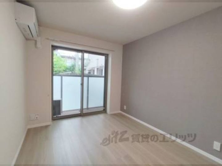 シャーメゾン 新大宮の寝室