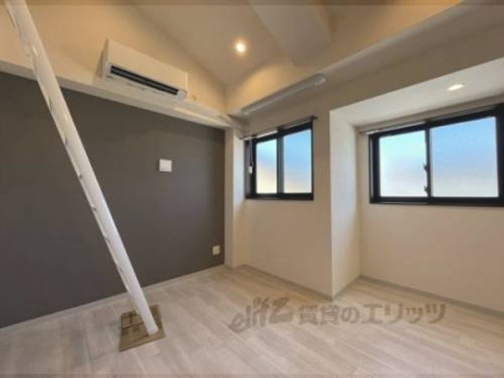 「サンモールコート九条」の寝室