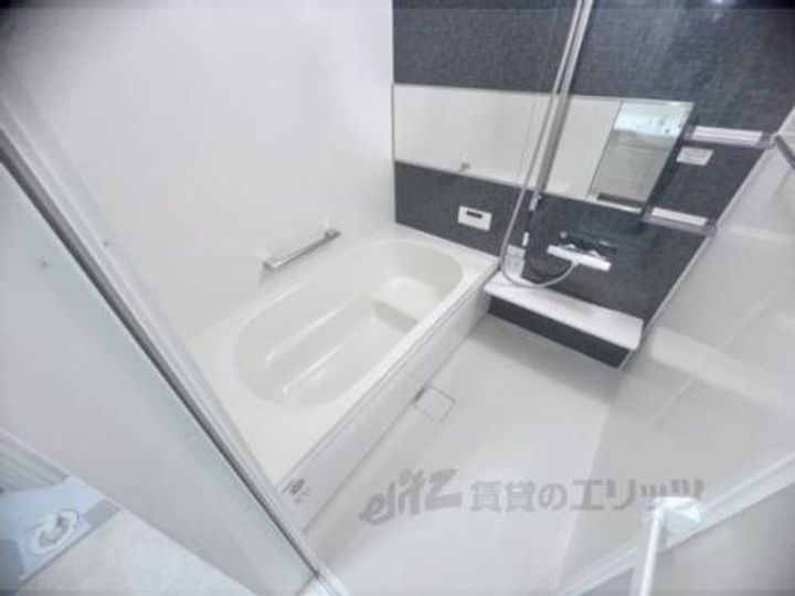 メゾンソレイユの風呂