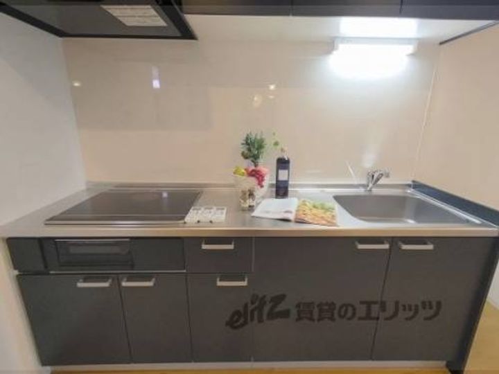 インサイトルポ山科新十条205のキッチン
