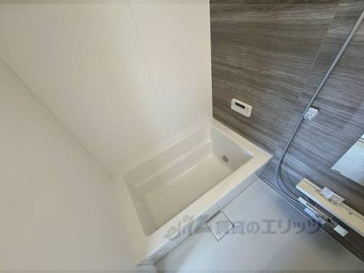 インサイトルポ山科新十条408の風呂