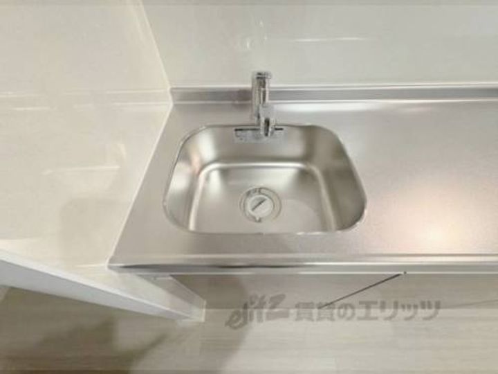 メゾン・ソレイユ稲荷103のキッチン