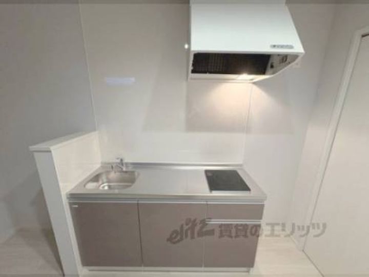 メゾン・ソレイユ稲荷103のキッチン