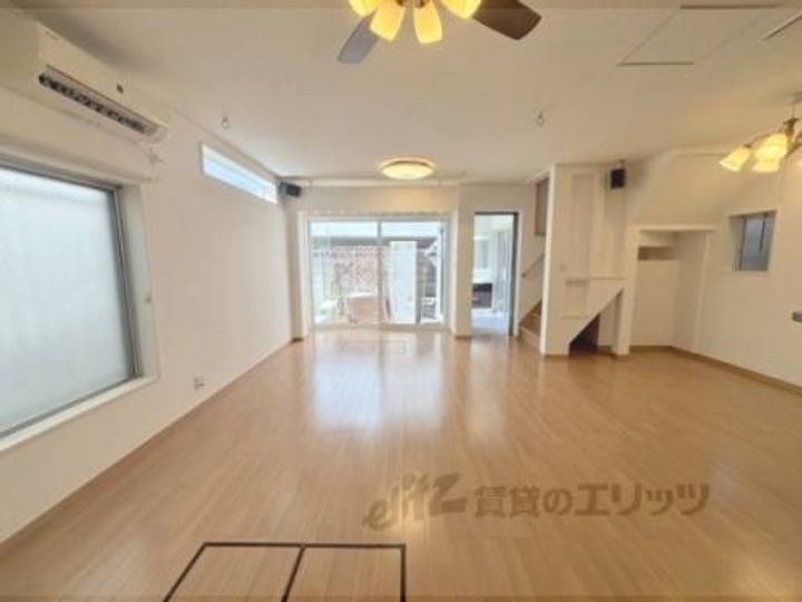 京都府京田辺市河原御影(一戸建)の賃貸物件戸建の玄関