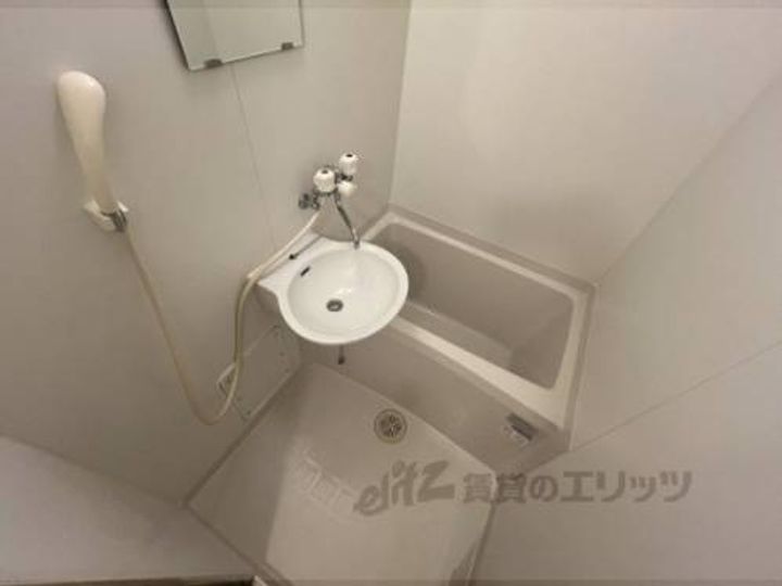 レオパレス淵の上公園206の風呂