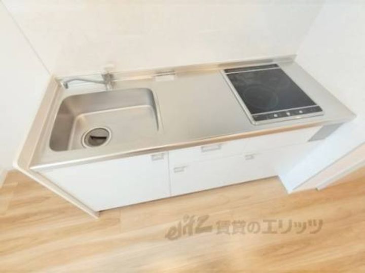 ソレイユビセレクト法蓮町?102のキッチン