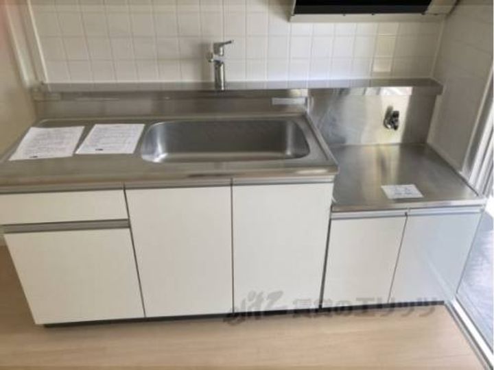 寝屋川団地C28号棟108のキッチン